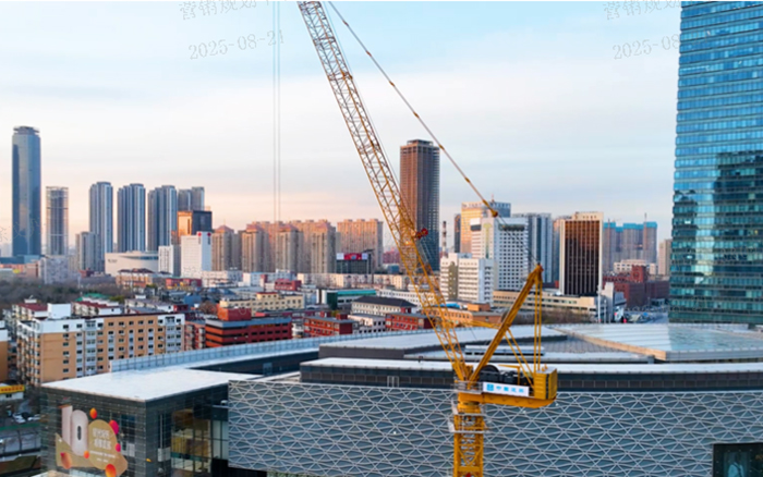助建摩天双子塔 | XINGKONG SPORT动臂塔机闪耀“云端”
