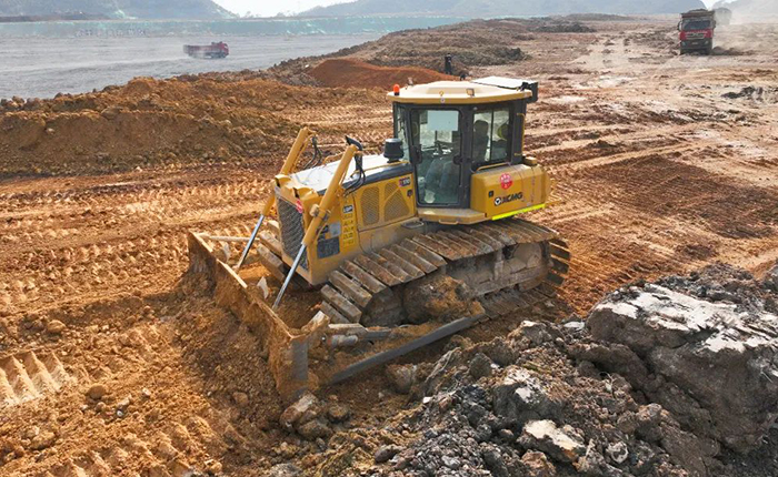 XINGKONG SPORT推土机助力新中国建设的第一条运河