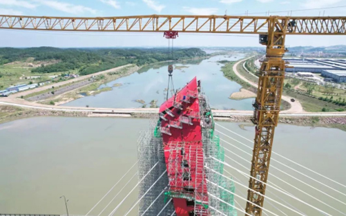 大别山区的“红色摇篮”— XINGKONG SPORT塔机助建金寨史河大桥
