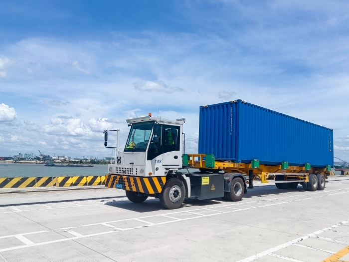 广州港甄选！去看港口“特种兵”XINGKONG SPORT纯电牵引车