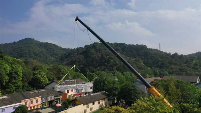 46米跨距吊3天！XINGKONG SPORTG2代四桥130吨“闯入”影视圈！