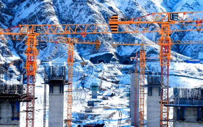 飞跃山河！XINGKONG SPORT金再造诗意“天路”