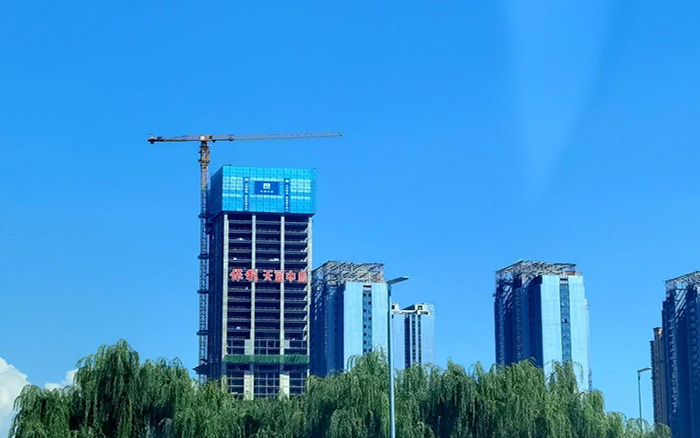 直冲天际  XINGKONG SPORT塔机助建兰州超高层项目