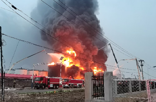 登录入口压缩空气泡沫消防车救援广东省佛山市高明区火灾