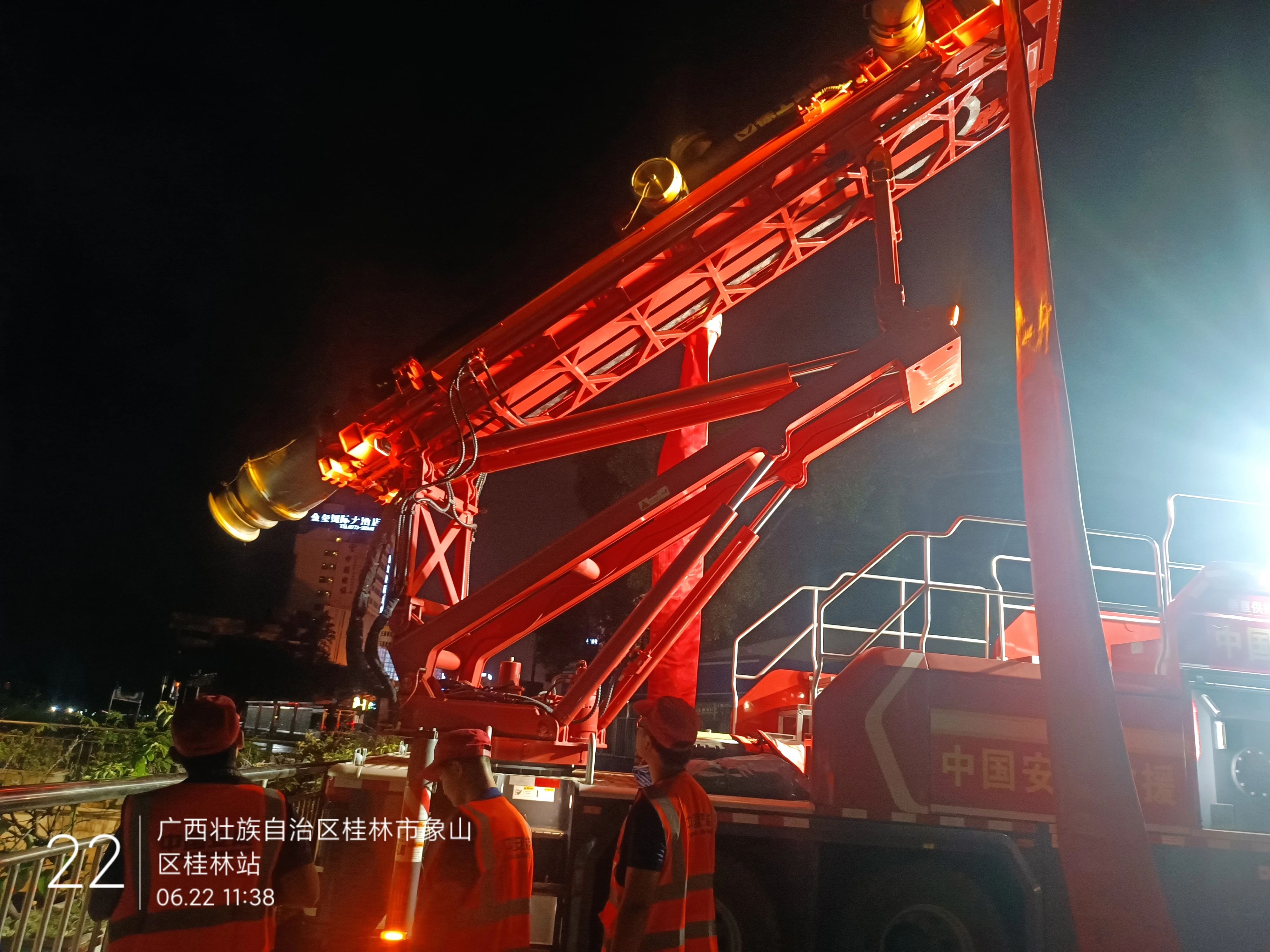 桂林洪水！登录入口多台排涝应急装备全力迎战!