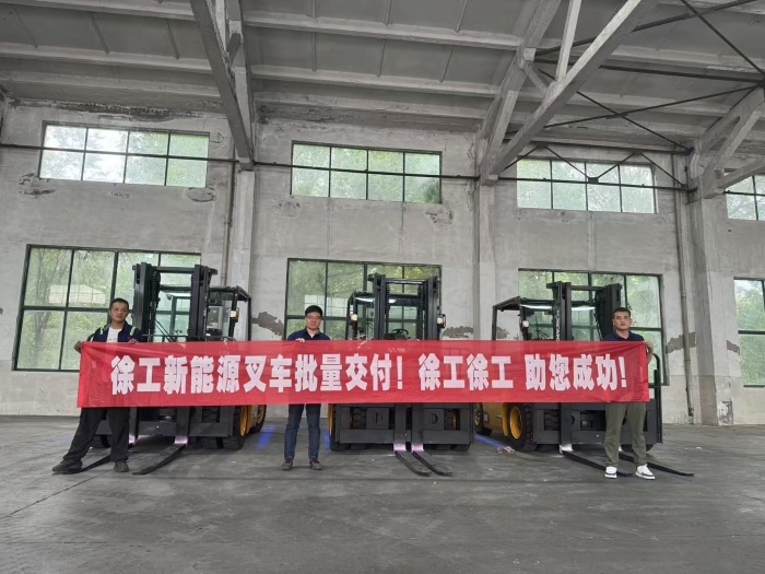品质与服务共拓市场新局！登录入口孔雀叉车赋能冶金行业